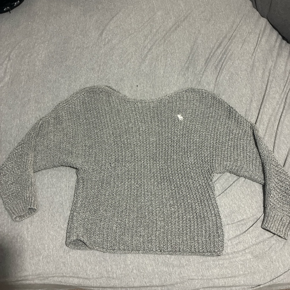 Abercrombie & Fitch Off-the-Shoulder Gray Sweater